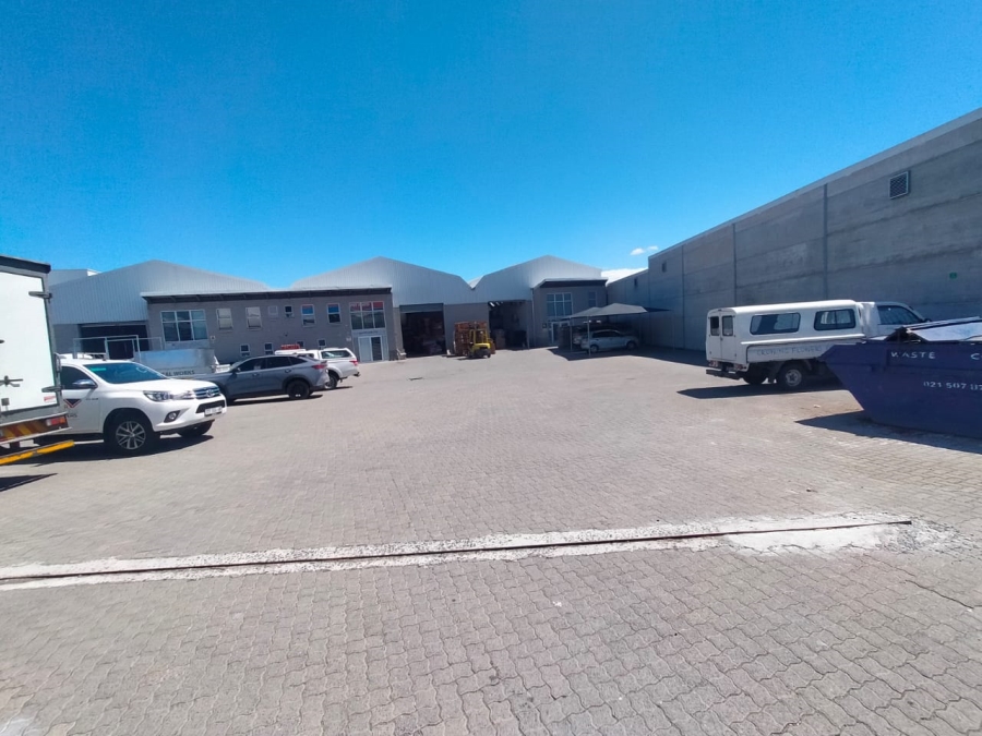 To Let commercial Property for Rent in Brackenfell Central Western Cape